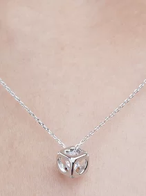 White Heart Cube Pendant Chain