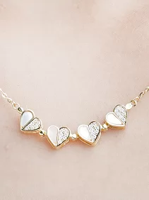 Magnetic Clover Heart Pendant Chain