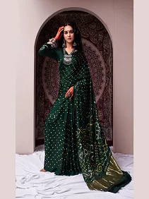 Buy Pure Gaji Silk Ek Dani Bandhani Saree with Original Lagadi Patta | Handcrafted Traditional Saree