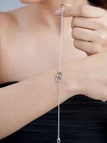 Interlocking Circle Bracelet