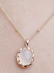 Oval Moon Stone Pendant Chain