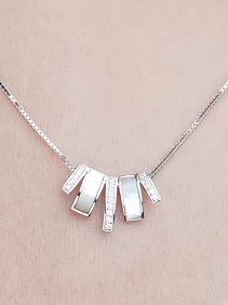 Down-crown Pendant Chain